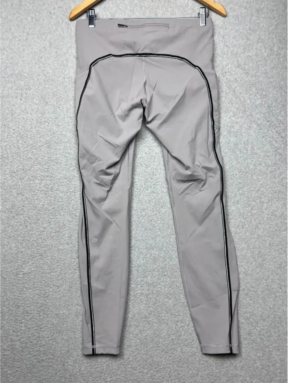 Lululemon Speed Up Tight Metallic Dark Chrome Reflective Run Leggings EUC 10